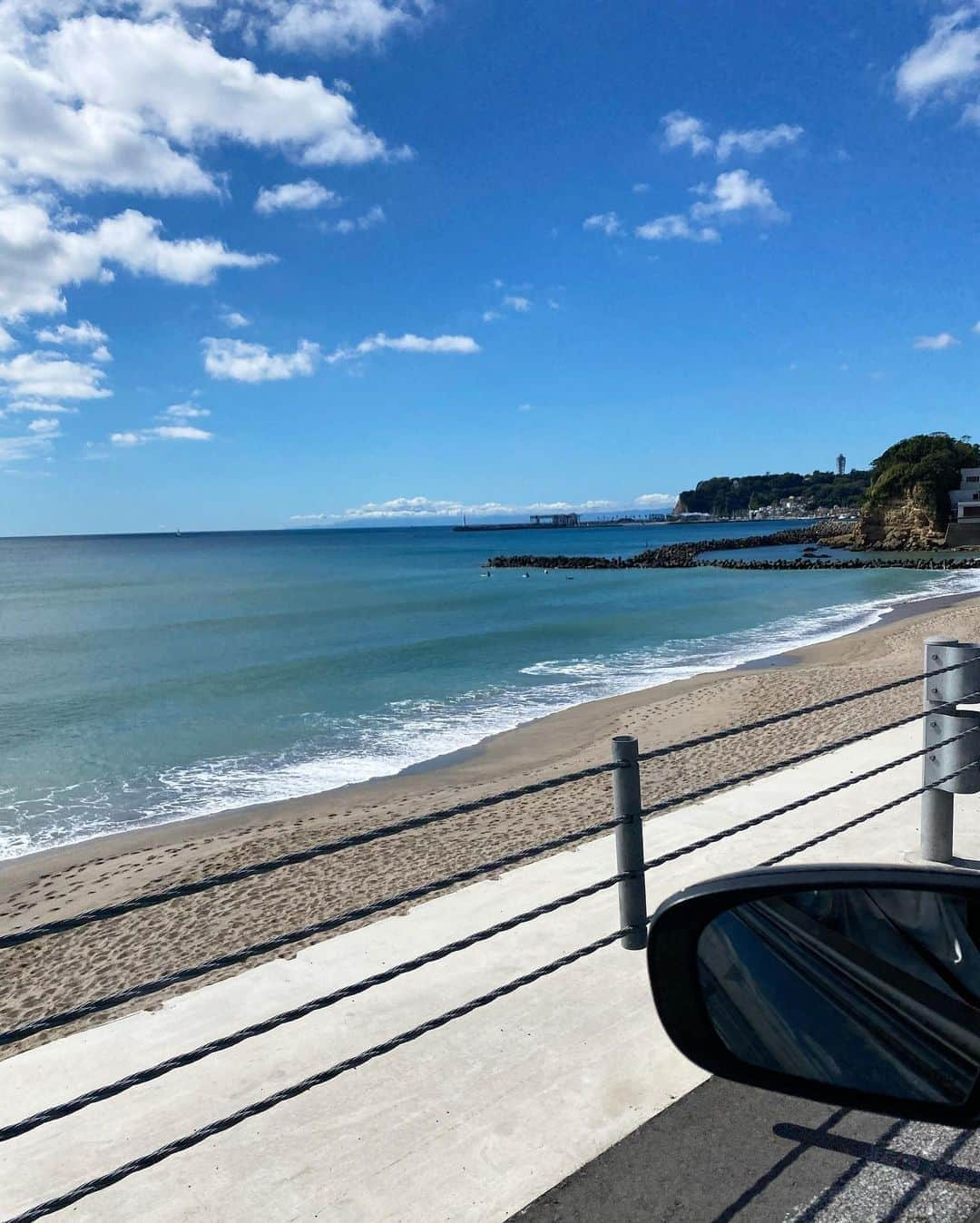 岡部あゆみさんのインスタグラム写真 - (岡部あゆみInstagram)「𝘋𝘳𝘪𝘷𝘦🚗 今日は天気も良くて 最高のドライブ日和でした✨」10月12日 21時44分 - ayumi_okabe