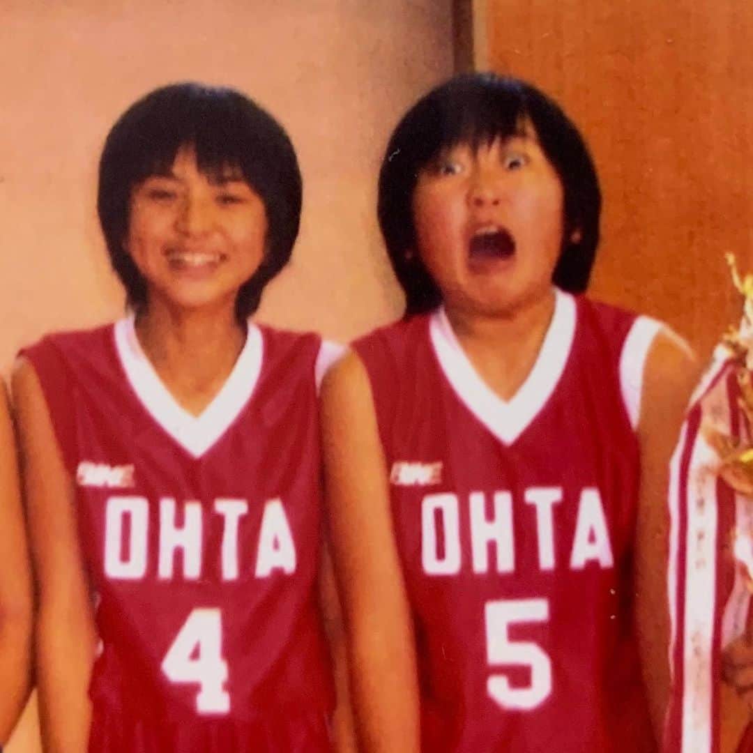 長沢裕さんのインスタグラム写真 - (長沢裕Instagram)「… 4歳からの友達。 小中高と一緒にバスケして、沢山遊んで、東京出てきても気づけば集まる。 年末年始で帰っても集まる😂 #変わらないノリ#変わらない変顔#えりなっち#一生仲子」10月12日 23時15分 - nagasawa_yu