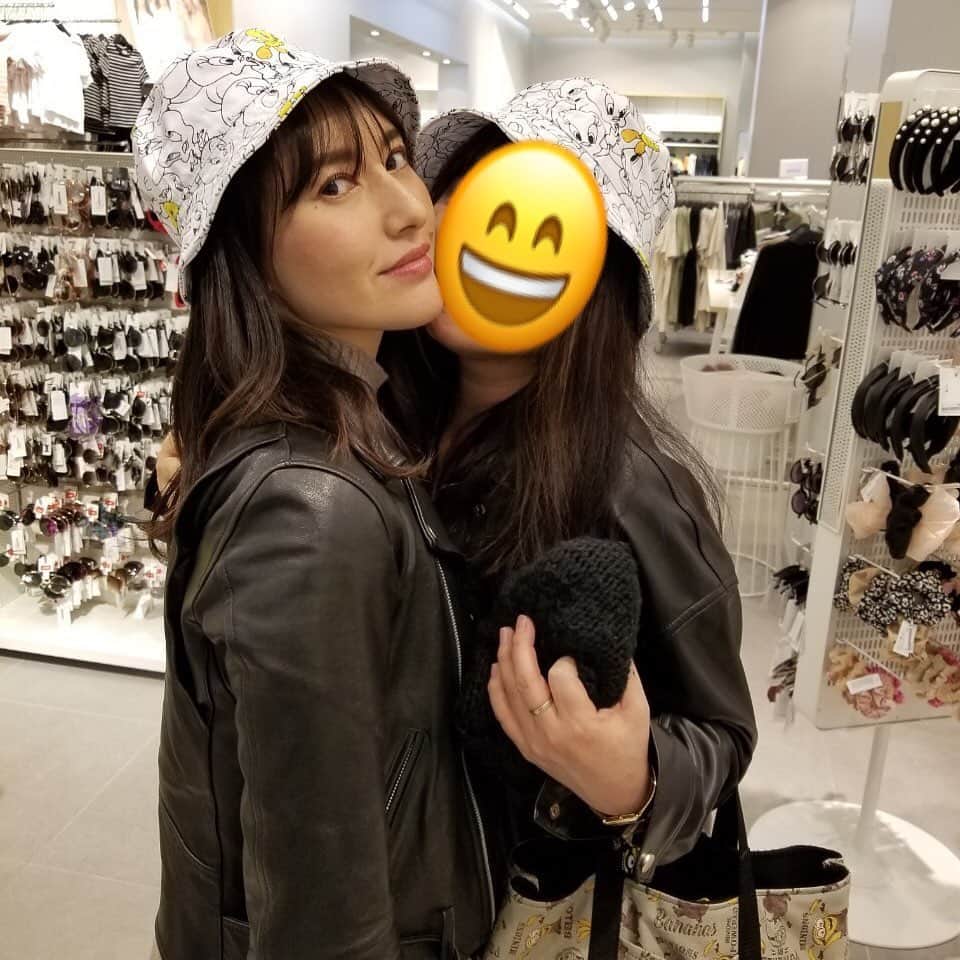 松本リコのインスタグラム：「・ ・ ・ ・ 前髪あるのとないのと どっちが好きかな？ ・ ・ ・ #japanesegirl #japangirl  #japanesemodel #japanmodel #yahoo #お洒落 #インスタグラマー  #インフルエンサー #撮影 #ハーフ顔 #ハーフモデル #fashion #通販モデル #ファッション #楽天 #通販」