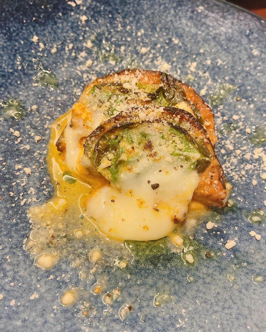 来栖あこさんのインスタグラム写真 - (来栖あこInstagram)「🍽 @diningbar.erde さんで 美味しいものを食べて✨ 元気もりもりパワーアップ🌈🌈 . ごちそうさまでした😋💕 . #イタリアンエルデ #新宿イタリアン #オムスパ #シェフ指名制 #モンテネグロワイン #お忍びデート #高級イタリアン #西新宿グルメ #pr #トリドリベース」10月12日 23時30分 - akopai.081