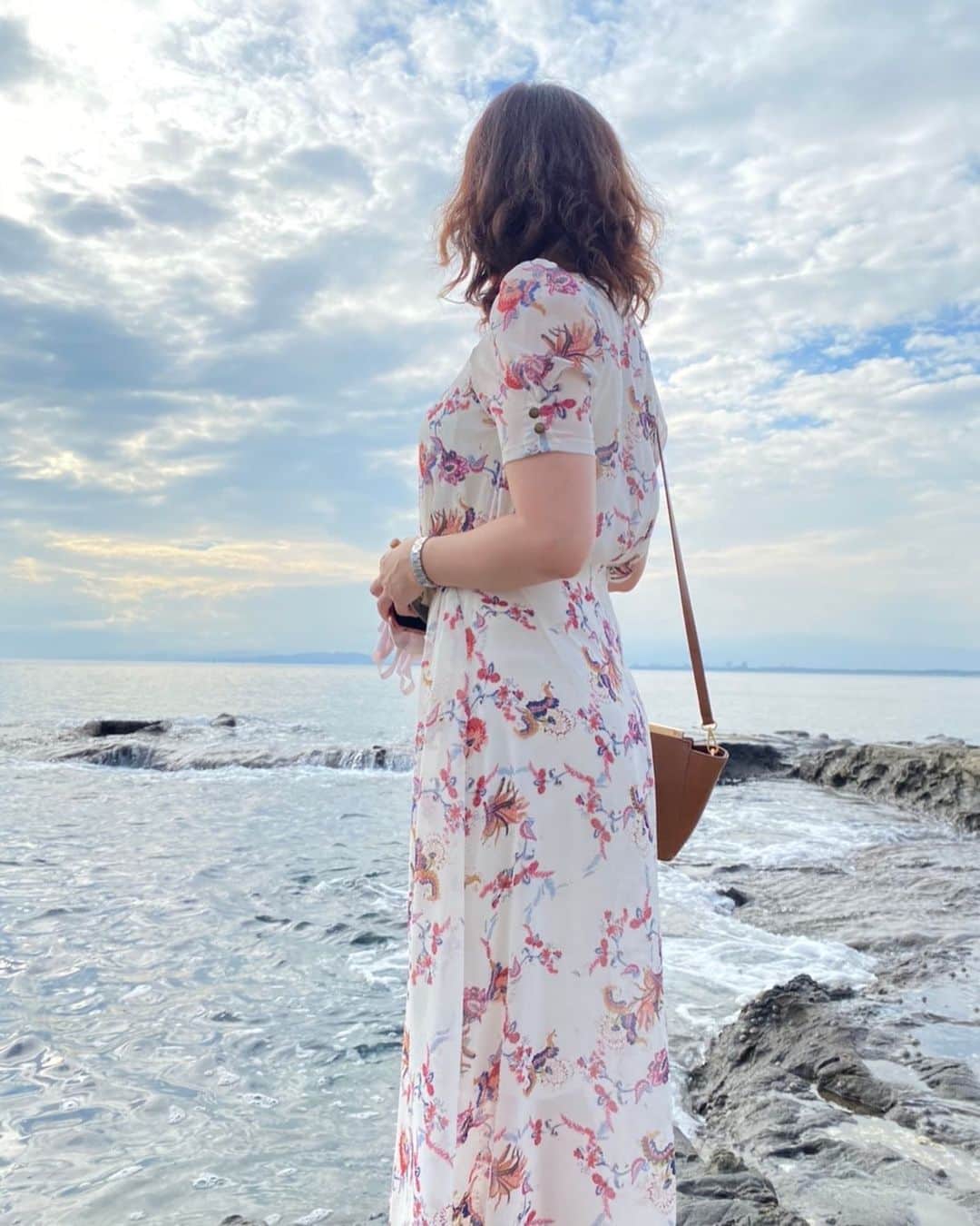 小林佳果さんのインスタグラム写真 - (小林佳果Instagram)「海に行きたい。 今度はいつ行ける？」10月13日 9時03分 - keika_kobayashi
