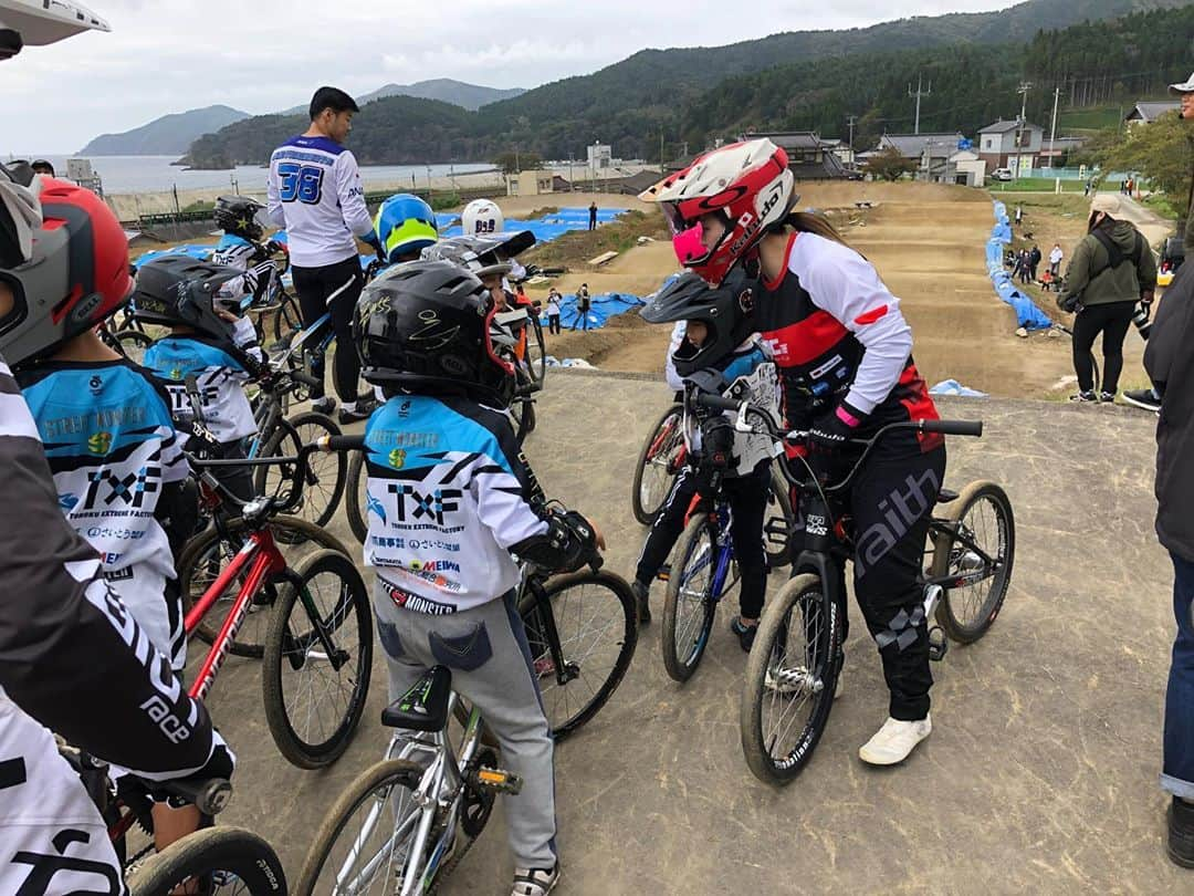 丹野夏波のインスタグラム：「岩手県大船渡市に新しく完成したBMXコースのオープンイベントに参加させて頂きました！ レースコースだけでなく、室内パーク、宿泊施設も併設されていて新たな可能性がある素晴らしい施設でした！ 今回は地元の子供達との交流も多く、みんなBMXをすごく楽しんでいるのが印象的でした☺️ また次回が楽しみです！！  関係者の皆様、参加された皆様、ありがとうございました。 #東北エクストリームフェス #岩手　#bmx」