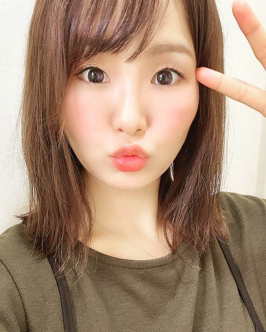 のインスタグラム：「今日は朝からとある撮影です✨✨  頑張ります( *˙ω˙*)و ｸﾞｯ!」