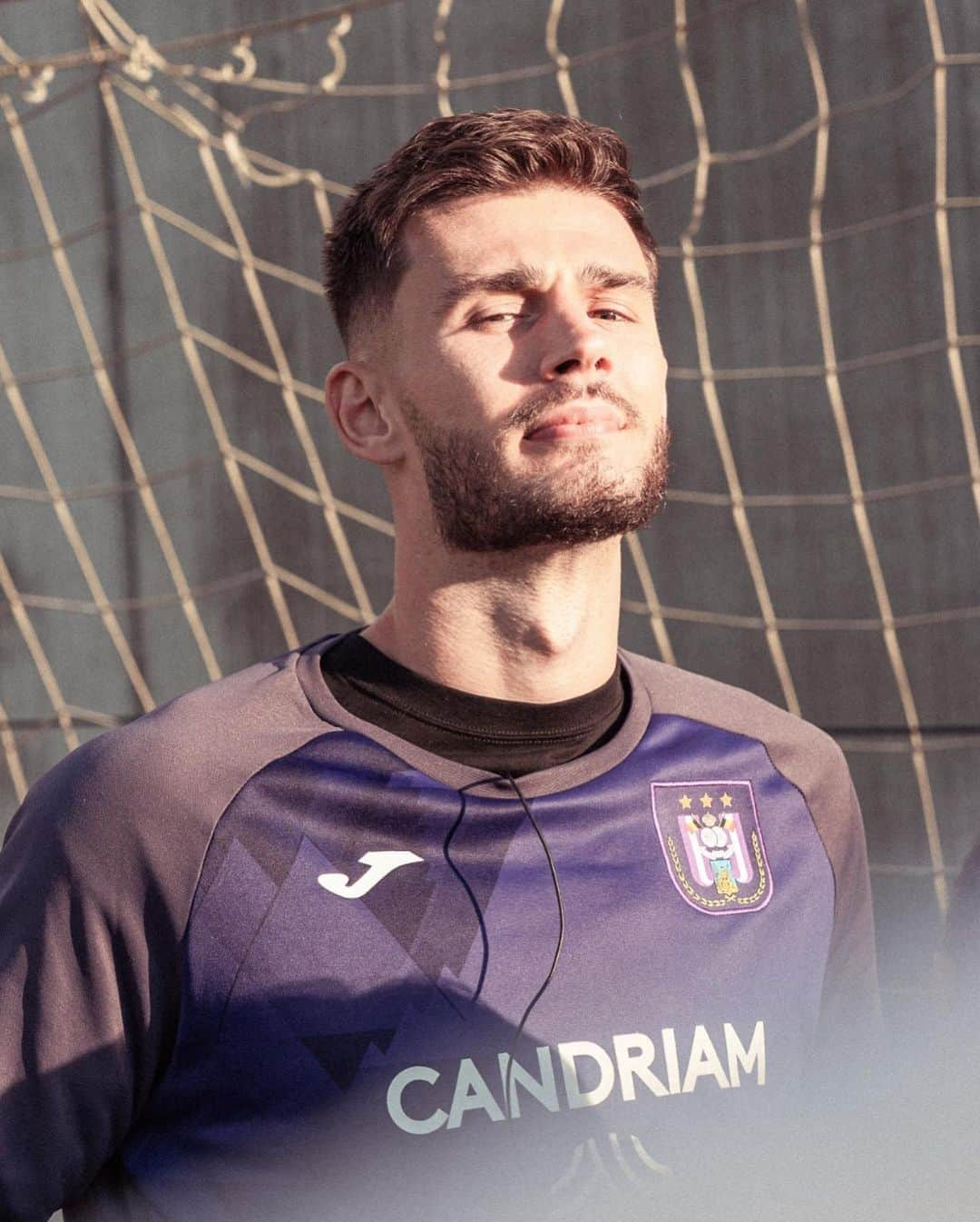 マット・ミアガさんのインスタグラム写真 - (マット・ミアガInstagram)「New chapter! 🙏⏳ @rscanderlecht」10月13日 1時48分 - mattmiazga