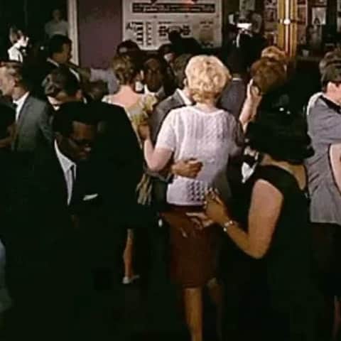 ティファニー・キャデラックのインスタグラム：「Hey Honey do you care for this dance?」