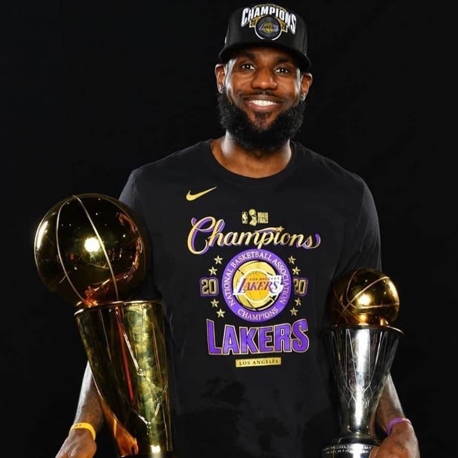 レイ・アレンのインスタグラム：「Congratulations to my brother @kingjames and to the @lakers Also congratulations to @miamiheat for having an incredible ride to the top. Both teams deserve a huge amount of respect and admiration for having to adapt the way they did and still stay focused enough to make it to the last stage. I can’t imagine what you all had to endure this year to make it all the way to the top. Bronny, you continue to amaze and inspire, not only in basketball but in life! My time with you was short but will stay with me and my family for the rest of our lives. Keep leading the way. Stay strong King! #greatnessreached #nbachamp2020 #heatvslakers #onefortheages」