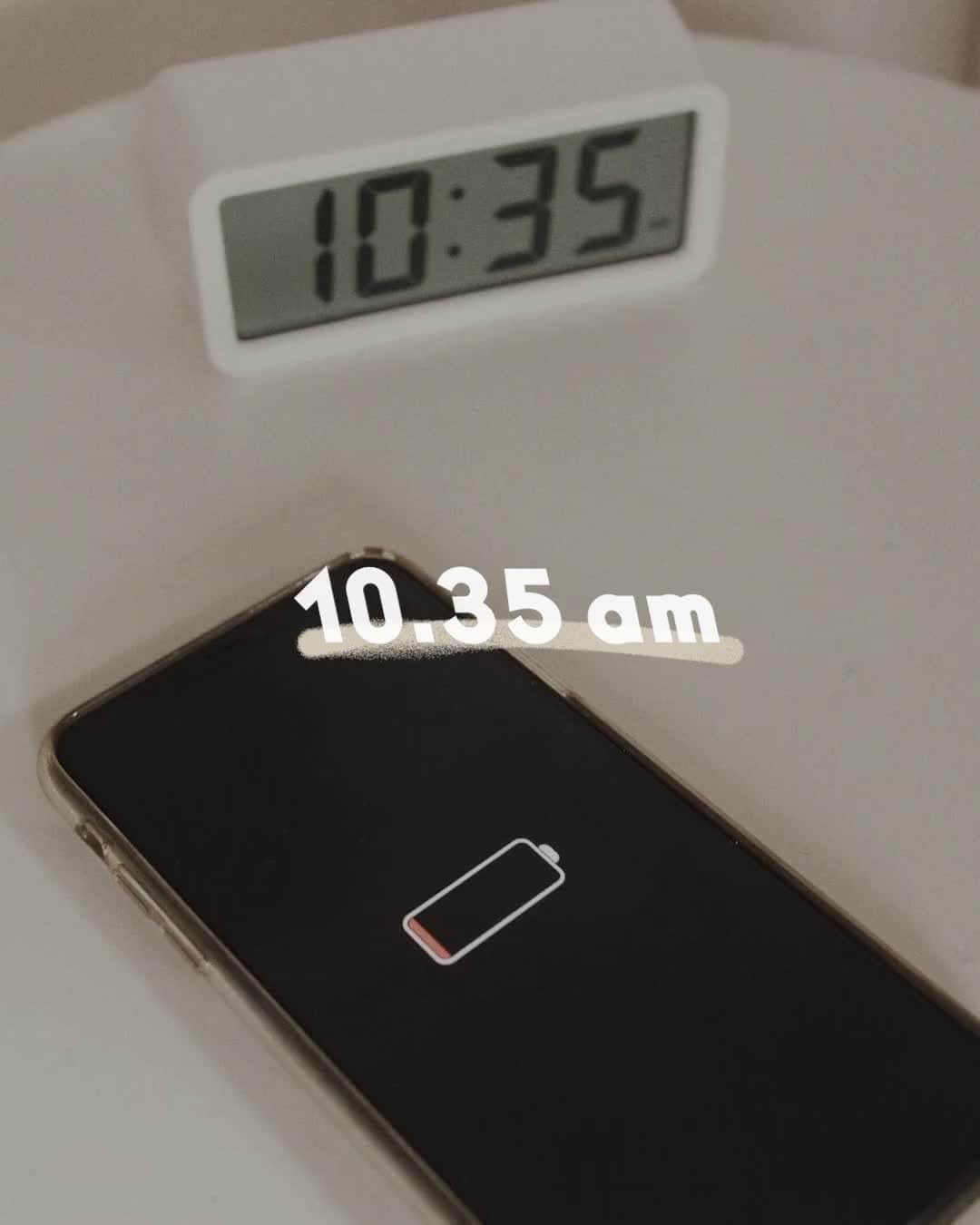のインスタグラム：「🤦🏻‍♀️ Ah, I see what I had to do before going to bed... 📴  Don't worry, hurry up and #ibluesyourlife >> Discover @giuliavalentina #rockyday 💪🏻 [link in bio] #iblues」
