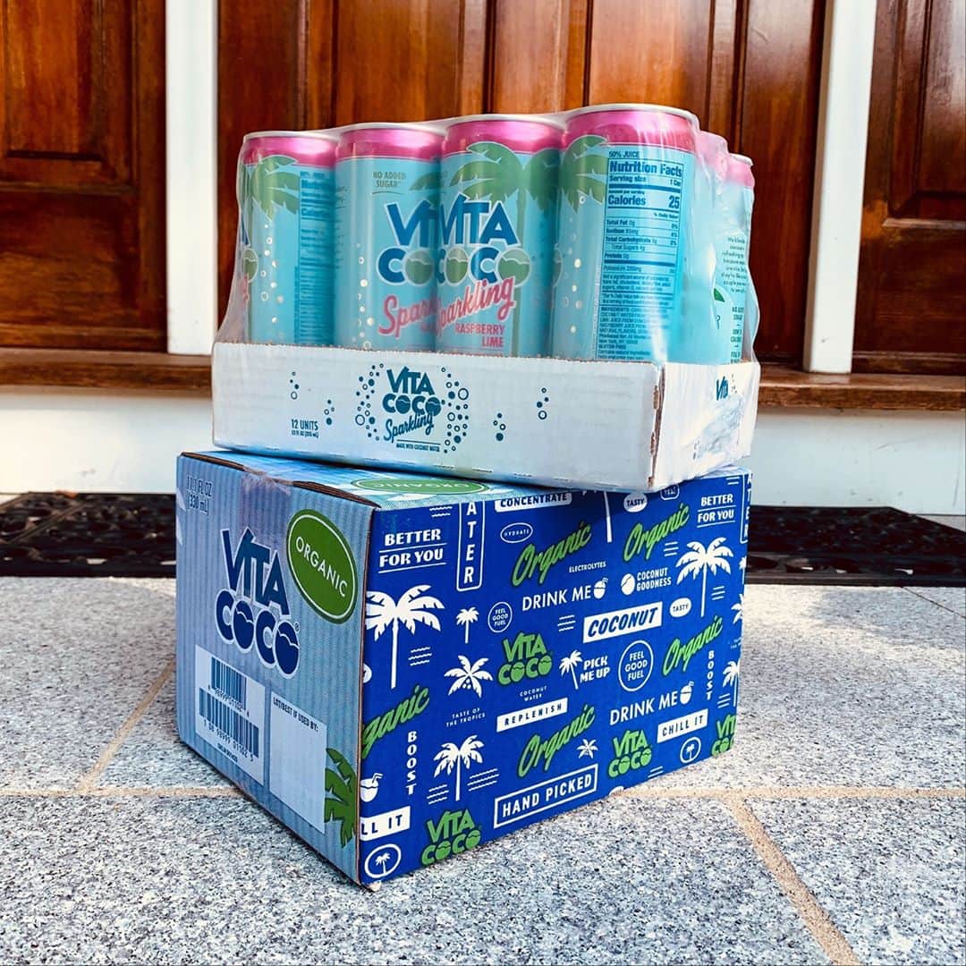 Vita Coco Coconut Waterのインスタグラム：「Happiness delivered right to your doorstep. And by that we mean coconut water...but they're kinda the same thing.   Subscribe on Amazon for monthly (happiness) deliveries.」