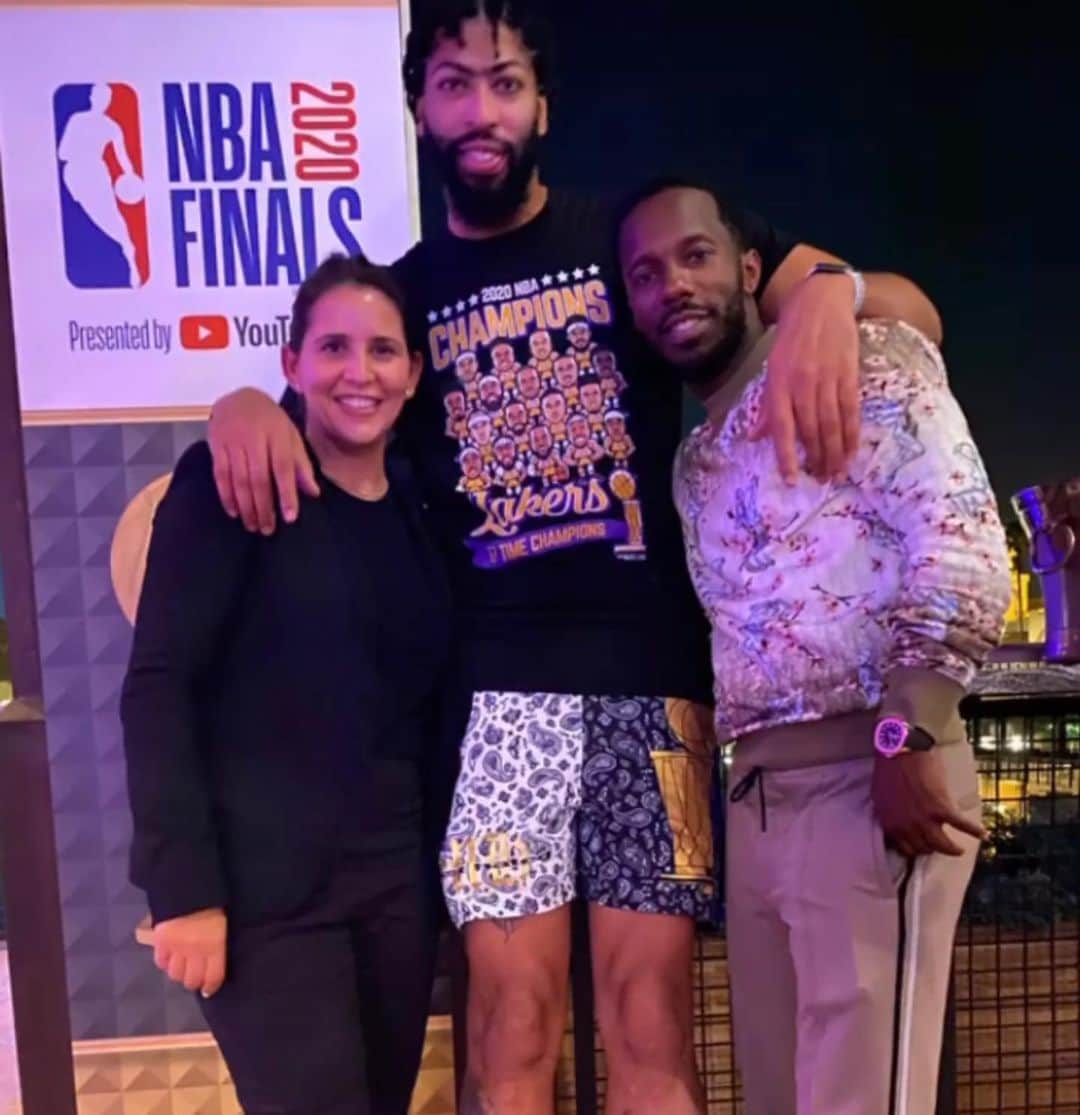 ニック・ヤングのインスタグラム：「Congrats @antdavis23 and the LakeShow🏆 MostHated championship shorts going up it’s only right @mhp.la  #LAGang」