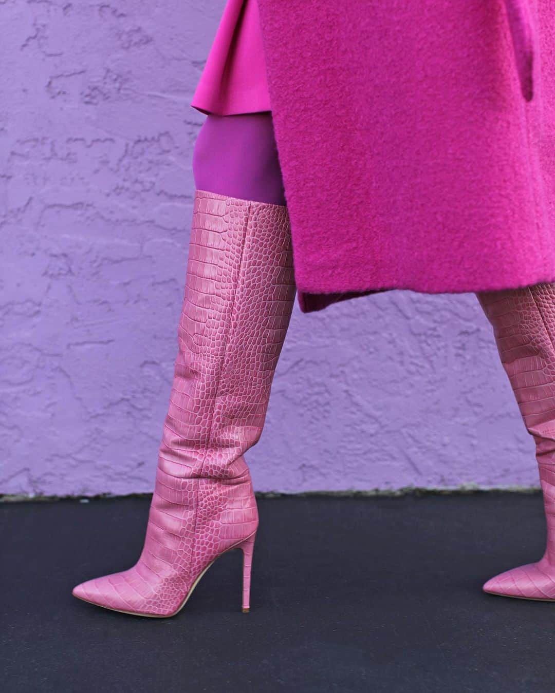 ブレア・イーディーさんのインスタグラム写真 - (ブレア・イーディーInstagram)「<BRIGHT BOOTS 💕 perfectly pink and ready for fall> #ad @nordstrom @shopstyle #nordstrom Rounding up all my favorite boots & booties over on Atlantic-Pacific today!」10月13日 5時48分 - blaireadiebee