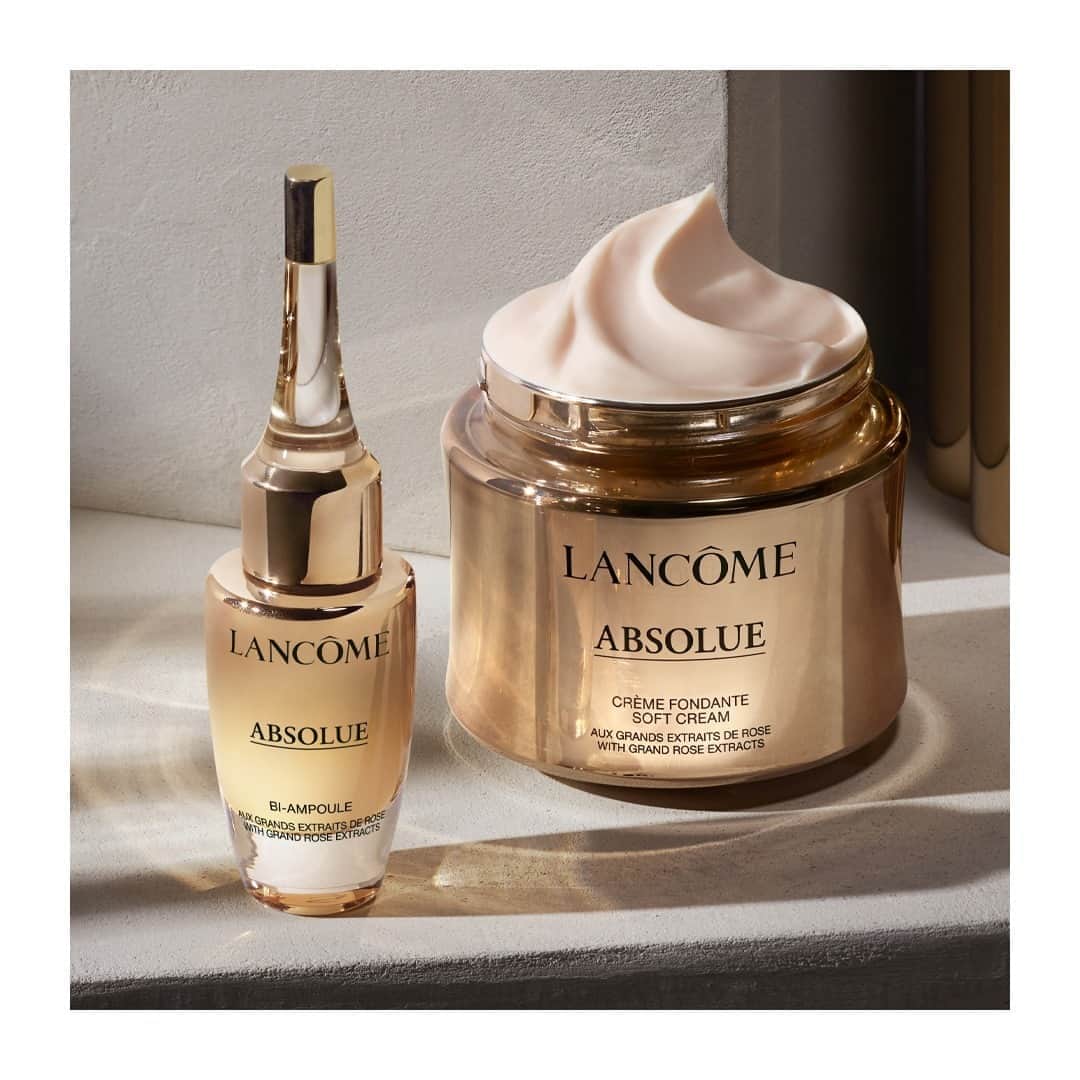 Lancôme Officialさんのインスタグラム写真 - (Lancôme OfficialInstagram)「At the heart of the French expertise lies the Absolue savoir-faire. Absolue Ultimate Repair Bi-Ampoule’s precious repairing drop restores your skin overnight while Absolue Cream brings radiance to the skin and diminishes the signs of fatigue. #Lancome #AbsolueBiAmpoule #Skincare​」10月13日 5時59分 - lancomeofficial