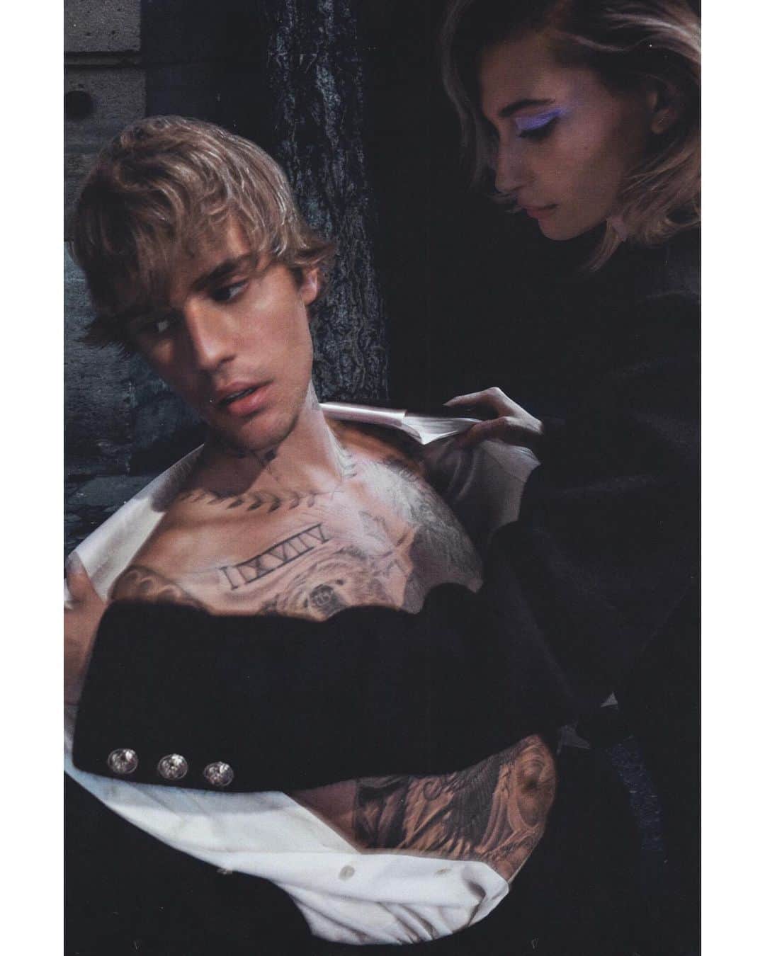 Vogue Italiaさんのインスタグラム写真 - (Vogue ItaliaInstagram)「For the October issue of Vogue Italia, @HaileyBieber opens up about her marriage with @JustinBieber. Photographed by @EliRussellLinnetz and styled by @melzy917. On newsstands.  Discover more via link in bio. Full credits: Editor-in-Chief @EFarneti Creative director @FerdinandoVerderi Casting directors @pg_dmcasting @samuel_ellis Justin’s personal stylist @KarlaWelchstylist Interview @RaffaelePanizza Hair @SerenaRadaelli @cloutierremix Make-Up @FrancescaTolot @cloutierremix Grooming for Justin @brittsully Manicure @KimmieKyees @thewallgroup Set design @HeathMattioli @frankreps On set @roscoproduction #aboutNewton」10月13日 6時45分 - vogueitalia