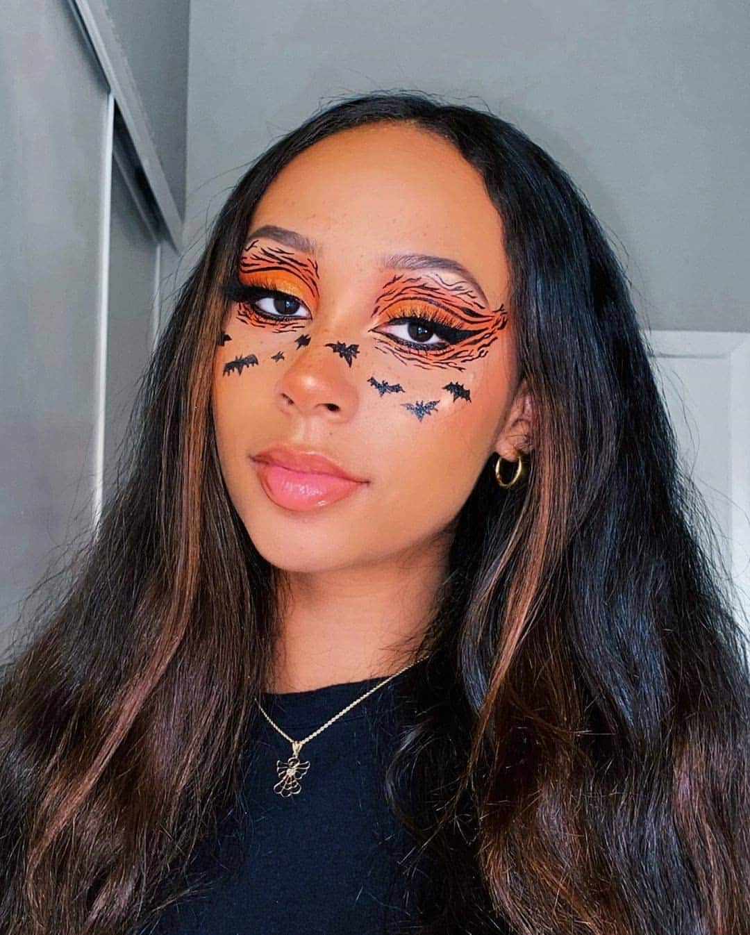 ULTA Beautyさんのインスタグラム写真 - (ULTA BeautyInstagram)「Spooky 🤝 Cute 👻  @gabriella.craan's precision is so good it's scary 🦇 What #Halloween looks have you been working on? 👀   Beauty your way 👻 Share your pics with us by using #ultabeauty. #Regram 📷: @gabriella.craan  #halloweenmakeup」10月13日 7時17分 - ultabeauty