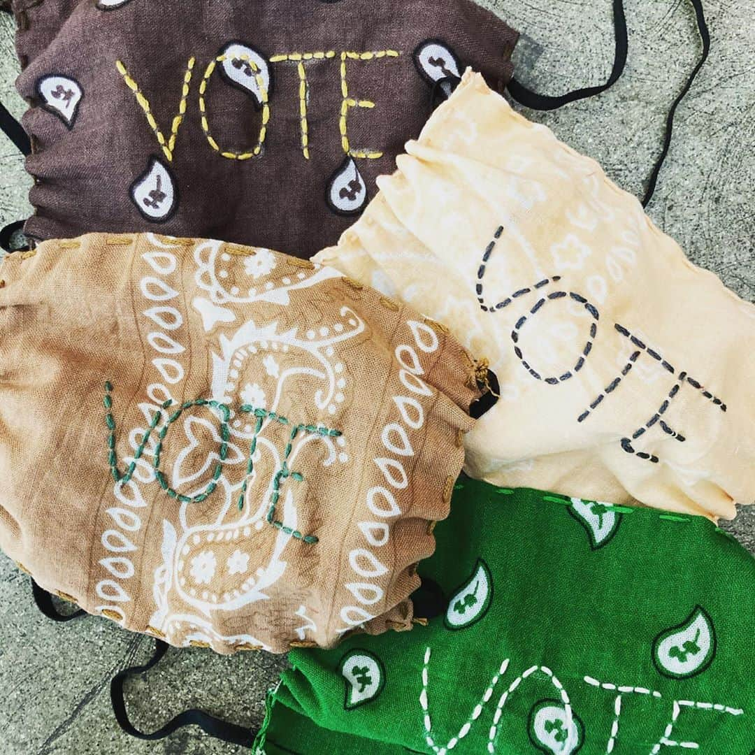 カレンザンボスビンテージクチュールさんのインスタグラム写真 - (カレンザンボスビンテージクチュールInstagram)「VOTE. (DM for details on how get you your Vote mask.) #vote #yourvotematters #blm #beheard」10月13日 7時22分 - karenzambos