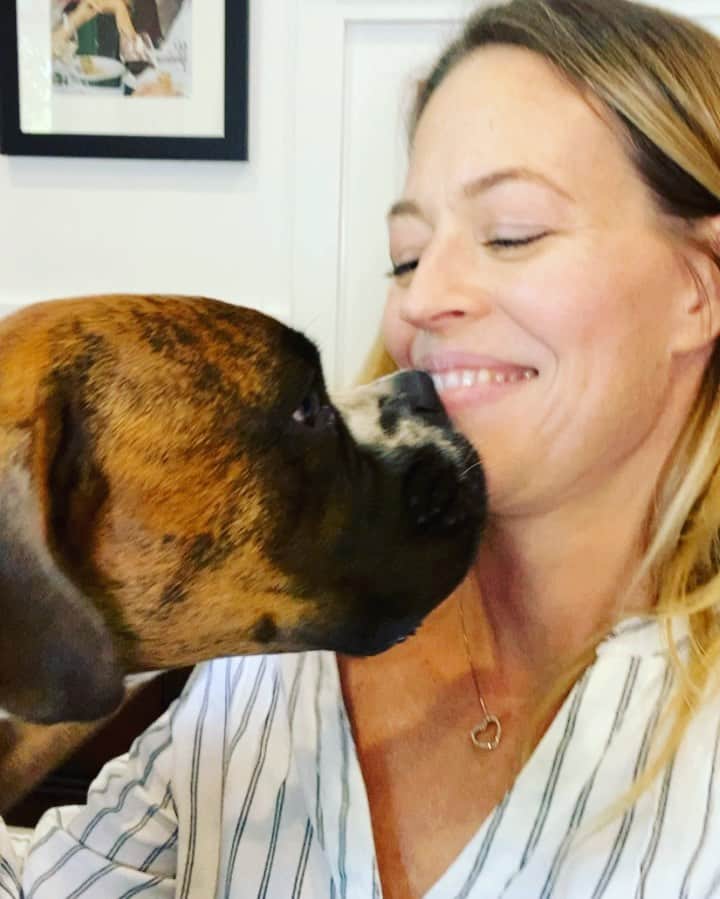 ジェリー・ライアンのインスタグラム：「Lulu. 💖🐶🐾🥰」