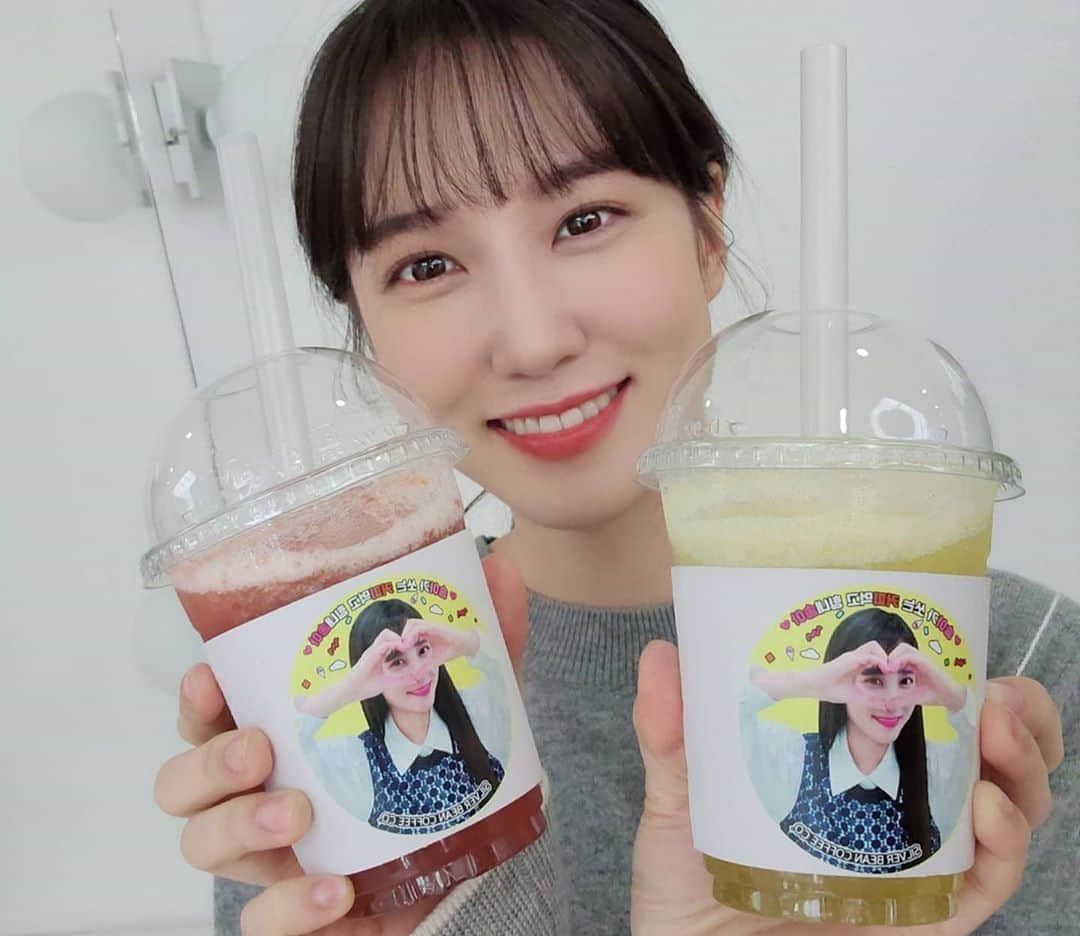 パク・ウンビンさんのインスタグラム写真 - (パク・ウンビンInstagram)「감사히 잘 마셨습니다!🥤🥤🥤🥤 고맙습니다🙇‍♀️❣」10月13日 8時21分 - eunbining0904