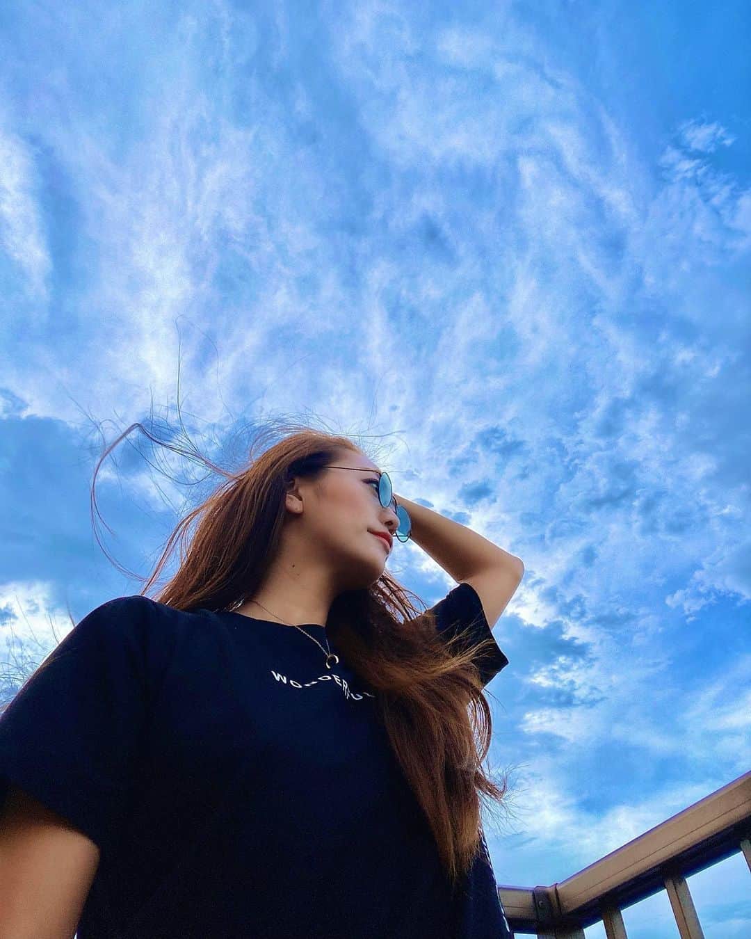 SAORIのインスタグラム：「週末から携帯紛失して やっと今日手元に戻ってきました🤣 楽しすぎて携帯が無いことすら気付かないとか、 ほんと反省😖😖😖💦 やっぱり私、、、 携帯は首にかけておかなきゃいけないみたい🤭← きをつけような‼️(言い聞かせ) ✾ #東京 #tokyo #港区 #高身長女子 #model #モデル #influencer #インフルエンサー #instagramer #インスタグラマー #ambassador #アンバサダー #フリーモデル #ポートレートモデル #カメラマンさんと繋がりたい #ポトレ #ポトレのセカイ #ビジョラダ #美女jp #ビジョフォ #ビジョナビ」