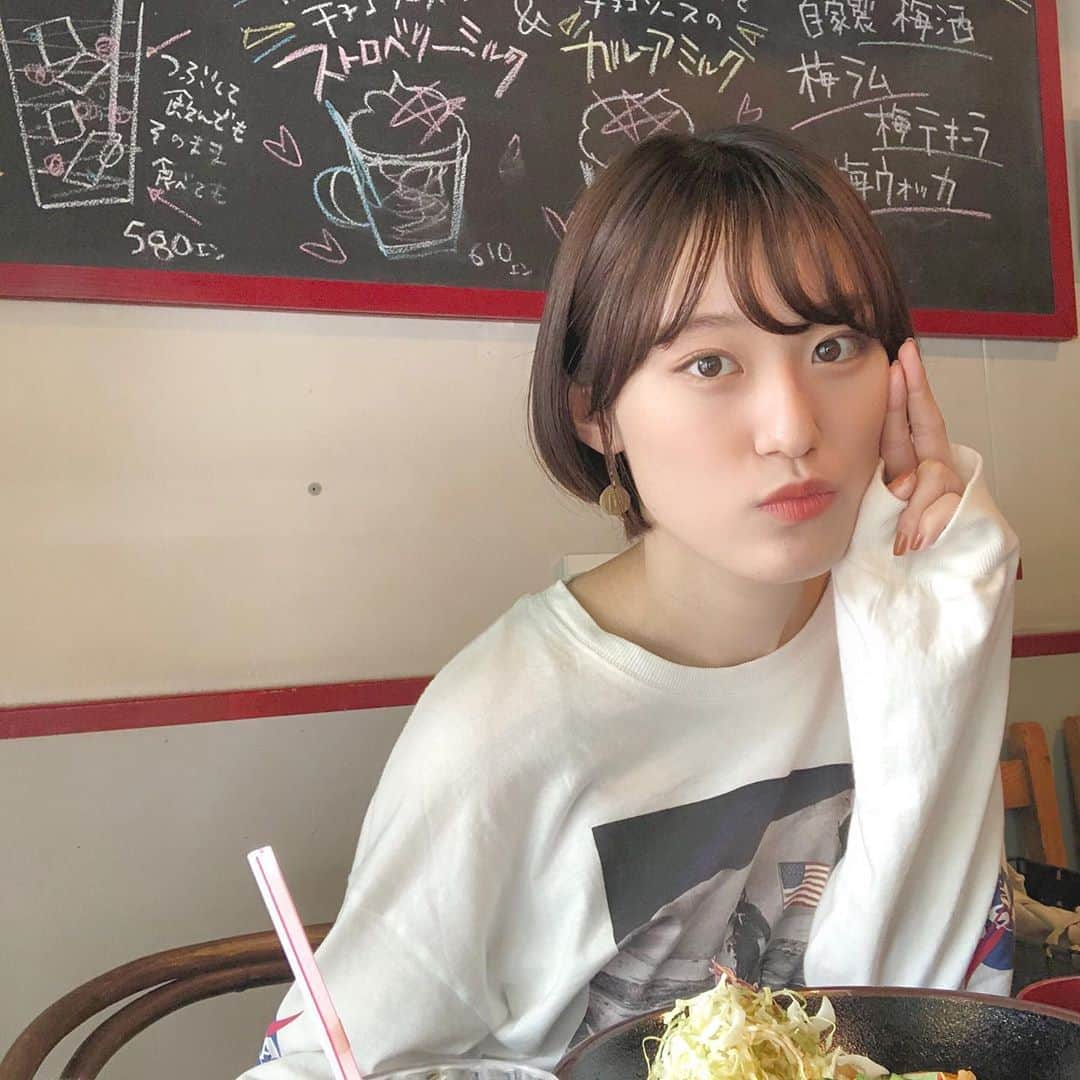 山口柚香のインスタグラム：「友達とランチしてきたよ🍳 . . 青菜の入った生姜焼き！初めて食べたけどさっぱりしてて美味しかった〜💭 . . . . #和食ごはん #ワンプレートごはん #ランチタイム #どんぶりごはん #和食ランチ #ごはん記録 #ごはん日記 #さいたまカフェ #さいたまランチ」