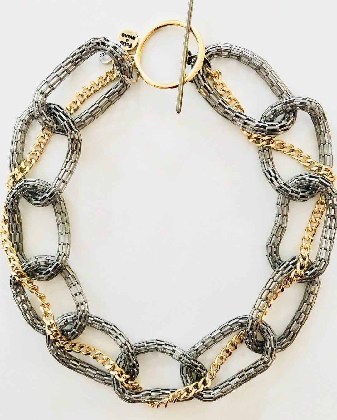 メイデンアートさんのインスタグラム写真 - (メイデンアートInstagram)「Oversized Choker 😍 . Shop link in bio💝 .  #choker #necklace #earrings #jewelry #jewellery #fashion #chokernecklace #accessories #handmade #chokers #kundanjewellery #bangles #bridaljewellery #indianjewellery #jhumkas #goth #makeup #style #moda #onlineshopping #bracelet #brincos #love #colares #kundan #wedding #handmadejewelry #indianbride #southindianjewellery #bhfyp」10月13日 18時32分 - maidenart