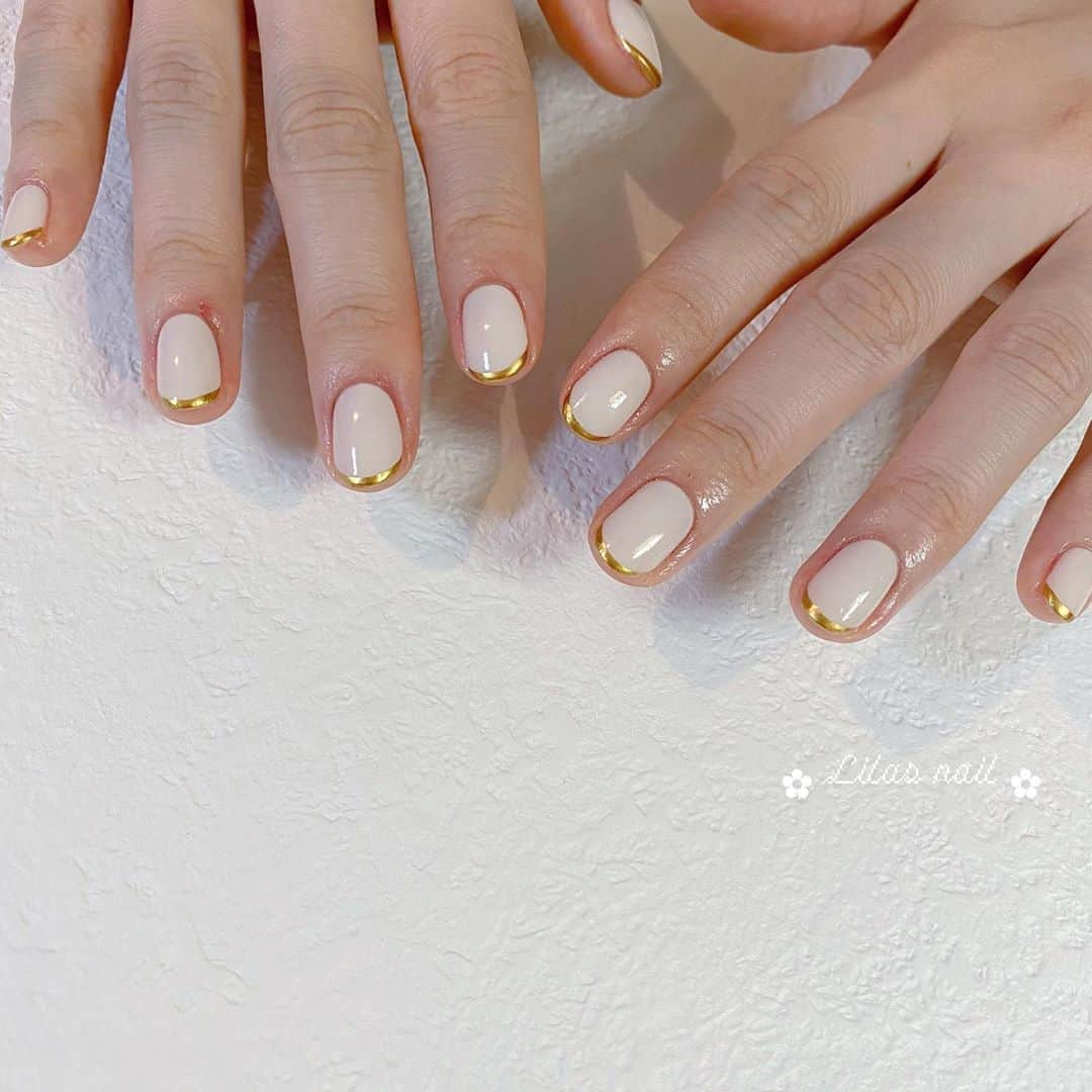 makoさんのインスタグラム写真 - (makoInstagram)「* 可愛い...♡ #girlynail #ガーリーネイル #ミラーネイル #glitternail #젤네일 #젤네일아트 #젤네일전문 #フレンチガーリー  #ギンガムチェック #ギンガムチェックネイル #オーダーチップ #ブライダルネイル #ワイヤーネイル  #セルフネイル #스누피네일아트 #さくらんぼネイル #ちょうちょネイル #蝶々ネイル #ヴィンテージネイル #水滴ネイル #オーロラネイル #フレンチネイル」10月13日 18時47分 - mkxxxbaby