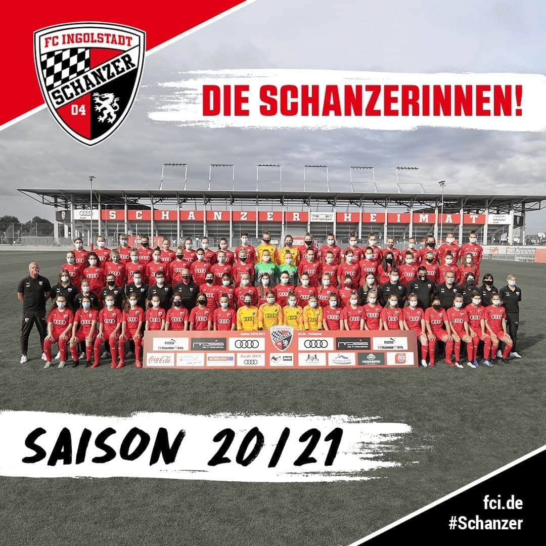 FCインゴルシュタット04さんのインスタグラム写真 - (FCインゴルシュタット04Instagram)「ALLE @schanzerinnen auf einem Bild 📸🖤❤️ Die vier #Schanzer Frauen-Teams sind bereits voll im Liga-Alltag ⚽️ Wir wünschen euch allen eine erfolgreiche Saison 20/21 - haut rein‼️👊💥 . . #Schanzerinnen #schanzerfürimmer #fcifamilie #immerweiter #frauenfußball #puma #gmnsm #TeamÄndi #Jungschanzer #Schanzerdassindwir #Verein #vereint #FCIngolstadt04 #FCI #Ingolstadt #Frauen #Jugend #Nachwuchs #Mädchen #Girls #Zopfball #2frauenbundesliga #einfachkriegstduwoanders #unsereFamilienurhier #Saison2021 #Team #Frauenabteilung #Teamfoto」10月13日 19時03分 - dieschanzer