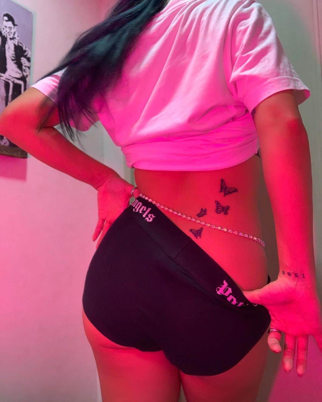 JASMINEさんのインスタグラム写真 - (JASMINEInstagram)「got new Tats on my lower back🦋 with お気に入りパンツ🩲 @pony_tattoo_studio」10月13日 19時14分 - jasmilicious