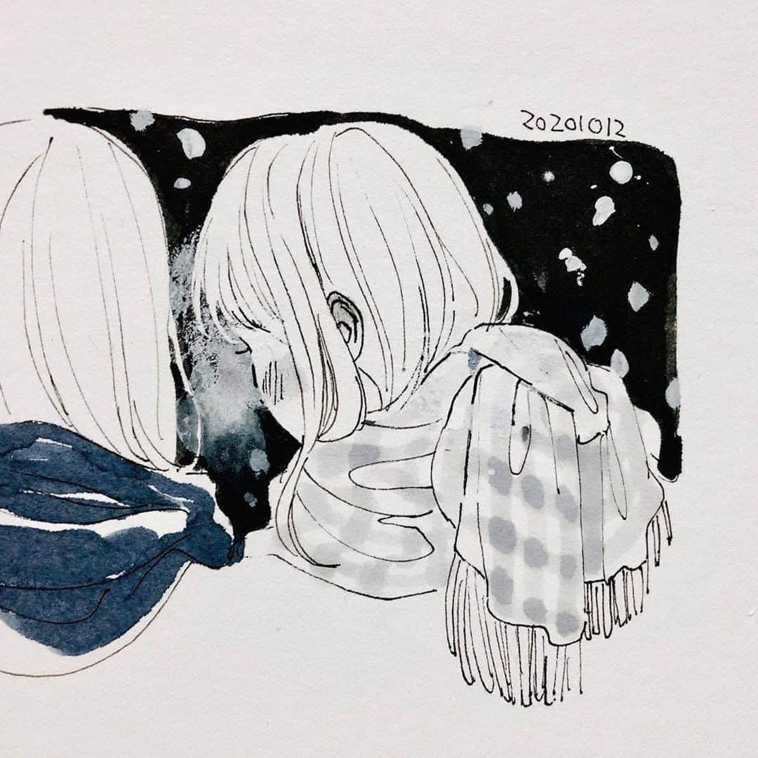 のインスタグラム：「ついこの前まで夏でしたがもう冬が近づいているんですね、哀愁。 ZIG Art & Graphic Twin の絶妙な色遣いが寒さを引き立てます。  It was summer until just a few days ago, but winter is already upon us. The color of ZIG Art & Graphic Twin is very wintery.  Art by: @yosh3656  Made with: 1. ZIG Art & Graphic Twin 2. ZIG Cartoonist MANGAKA 01 BLACK 3. ZIG Cartoonist 白筆ぺん 超極細/ZIG Cartoonist BRUSH PEN WHITE ULTRA FINE  #kuretake_inktober #kuretake #kuretakezig #呉竹 #インクトーバー #インクトーバー2020 #inktober #inktober2020 #blackandwhite #blackandwhiteart #mangaka  #zigartandgraphictwin #zigcartoonist #kuretakebrushpen  #kuretakeinktober #inktober2020slippery #inktoberday12」