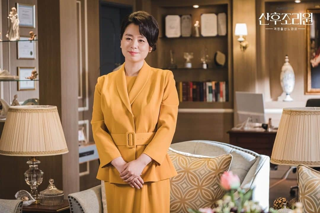 tvN DRAMA【韓国】さんのインスタグラム写真 - (tvN DRAMA【韓国】Instagram)「15년차의 산후조리원 원장 장혜진의 단짠 반전 온도 차!  <산후조리원> 11월 2일 [월] 밤 9시 tvN 오픈👶  #tvN #새월화드라마 #산후조리원 #엄지원 #박하선 #장혜진 #윤박 #최리」10月13日 11時16分 - tvn_drama