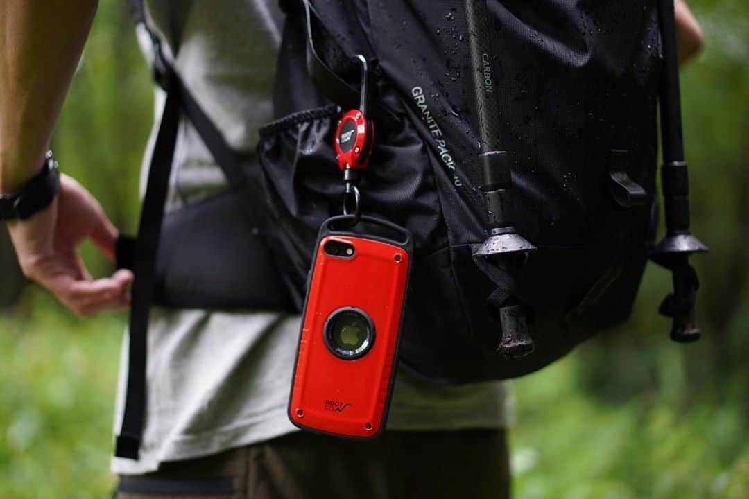 のインスタグラム：「. Light trekking.  #root_co #rootco #shockresistcasepro #magreel360」