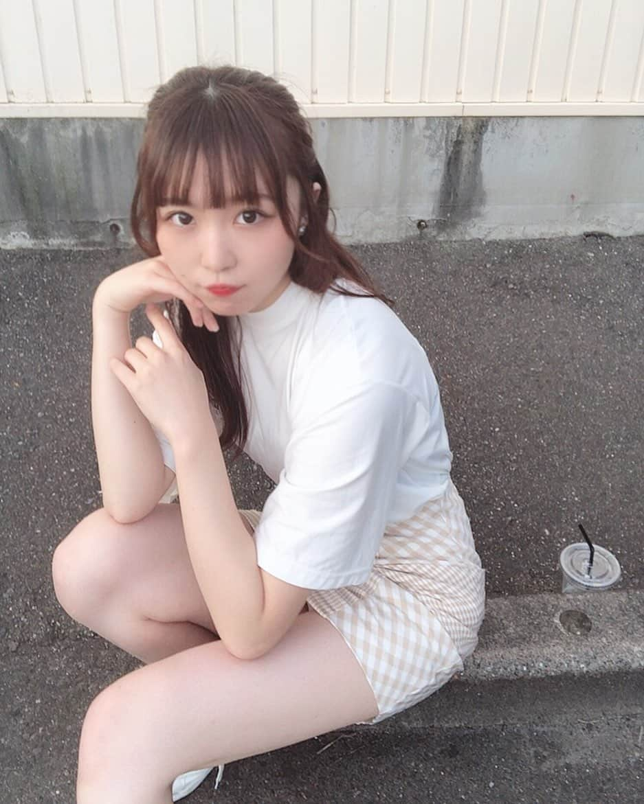 夏井さらさんのインスタグラム写真 - (夏井さらInstagram)「今日は頑張る日です！ . . . #タイトスカート #秋服コーデ #autumnfashion #autumncolors #韓国ファッション #koreanfashion」10月13日 11時50分 - sara_natsui