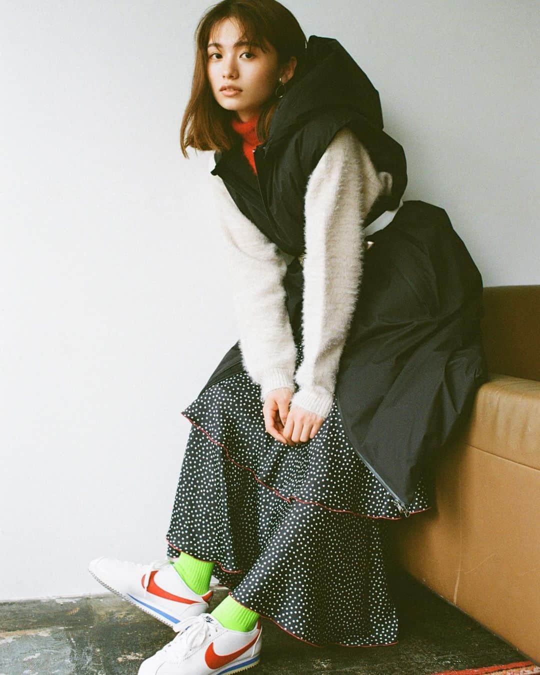 足立佳奈のインスタグラム：「「ZOZOSHOES」の厳選シューズ特集🚩 👟「ナイキ クラシック コルテッツ」 #zozotown  #zozoshoes  #nike  #fashion」