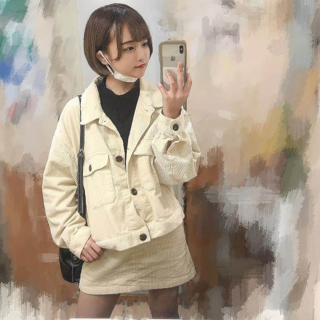 香月杏珠さんのインスタグラム写真 - (香月杏珠Instagram)「・ ・ ・ ・ 昨日のお洋服𓋜.*﻿  ・   #gu  #コーデュロイジャケット  #コーデュロイスカート  #セットアップコーデ  #めちゃくちゃ可愛い  #セットアップっていいよね  #お気に入り」10月13日 12時05分 - anjyu_neko