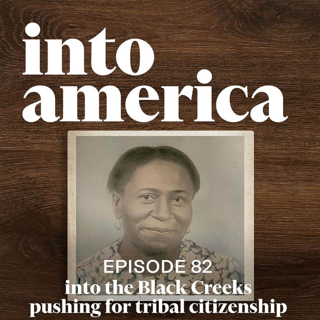 NBC Newsさんのインスタグラム写真 - (NBC NewsInstagram)「#IntoAmerica: On #IndigenousPeoplesDay, @trymaine.lee looks at the rocky history of Black membership within the Muscogee Creek Nation. He talks to Rhonda Grayson, who tells the story of the Muscogee Creek Indian Freedmen Band. Listen now at the link in our bio.」10月13日 14時10分 - nbcnews