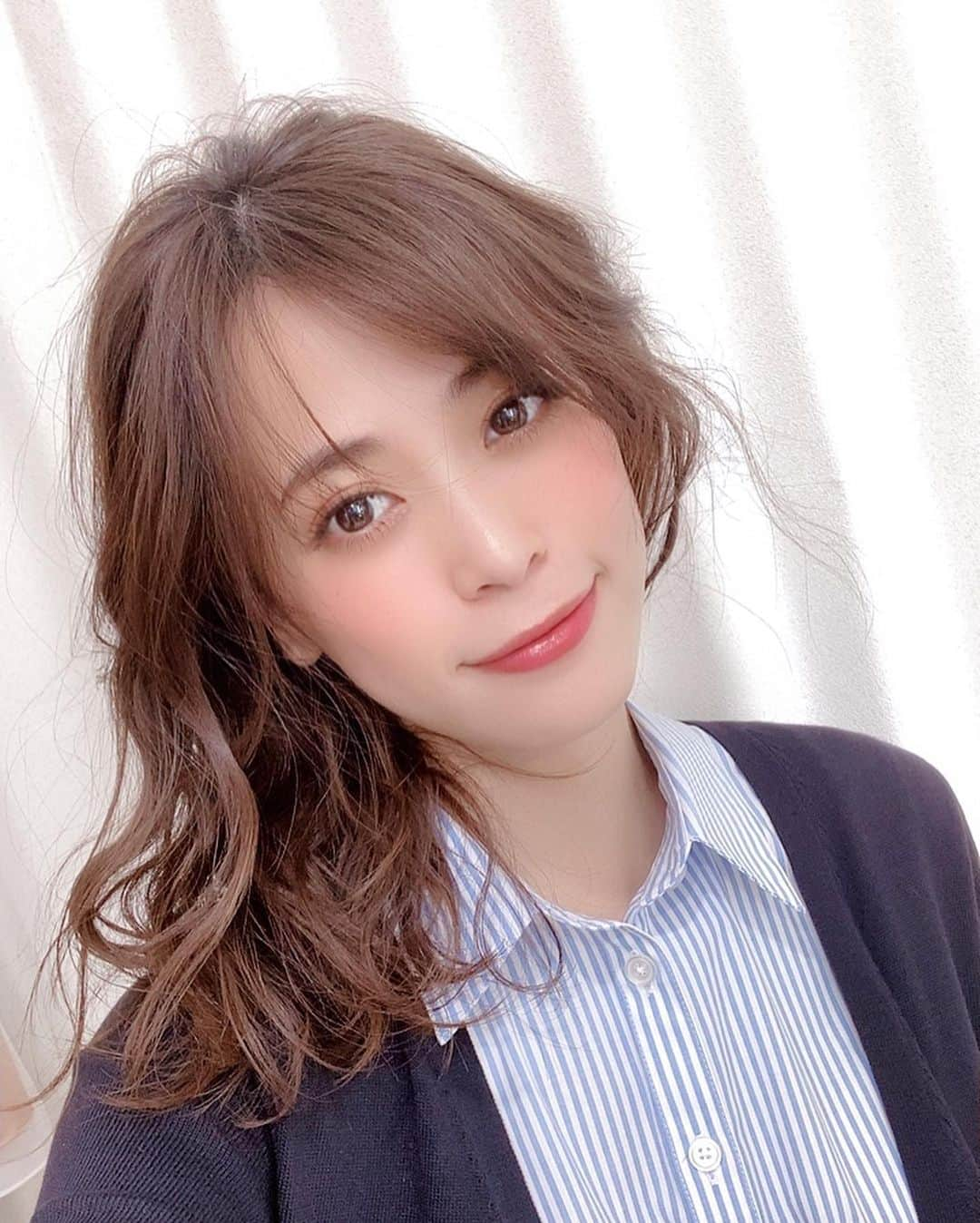 坂田梨香子さんのインスタグラム写真 - (坂田梨香子Instagram)「名前の由来でもある リカちゃん人形のロンTはみっけて即決🧸 ばさっと着て、 togetherの80sをこれまたばさっと羽織る日。  自分の思うカワイイ達に身を包まれる心地よさ。 ロンTは何気にあまり着ることなかったので新鮮。  ポイントはお昼ご飯食べたばかりのぽっこりお腹。笑  撮影引き続き頑張ります✌︎  #japan #tokyo #face #photo #portfolio #portrait #tencarat #model #actress #selfie #Instagram #fun #make #cosme #like #relax #fashion #撮影 #ootd #高身長コーデ #秋コーデ　#りかこーで #私服　#今日のコーデ」10月13日 14時12分 - rikakosakata_official