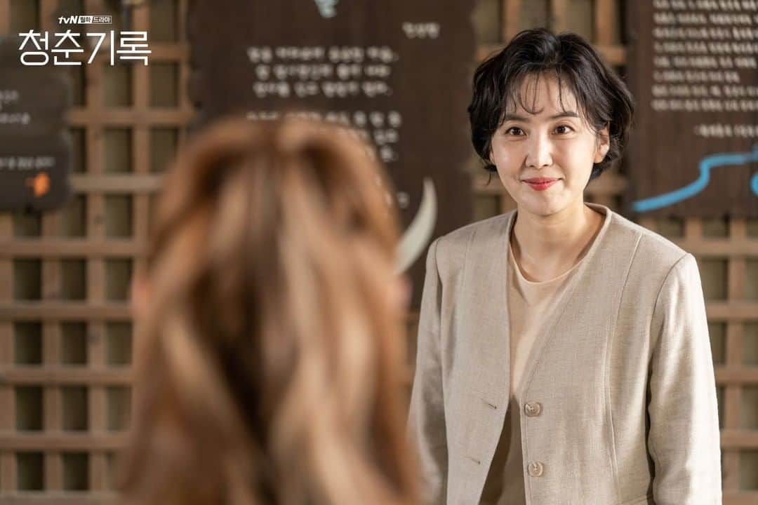 tvN DRAMA【韓国】さんのインスタグラム写真 - (tvN DRAMA【韓国】Instagram)「루머도 막을 수 없는 혜준이의 열일 행보🔥 촬영장의 혜준X정하X해효 그리고 진서우 (ft. 이성경)까지! ⠀ 매주 [월화] 밤 9시 tvN 방송 🌿✨ #tvN #월화드라마 #청춘기록 #박보검 #박소담 #변우석」10月13日 14時15分 - tvn_drama