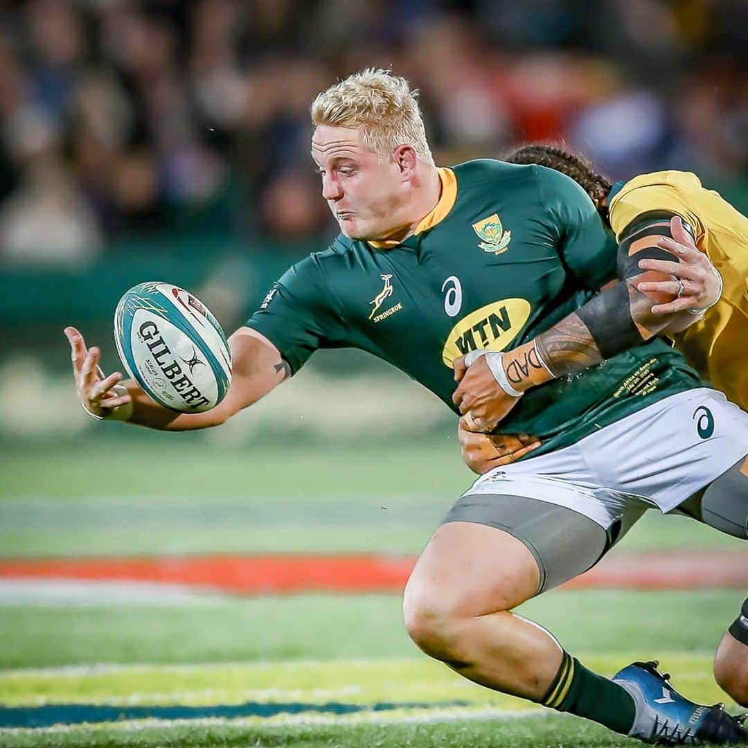 ラグビー南アフリカ代表さんのインスタグラム写真 - (ラグビー南アフリカ代表Instagram)「Springbok Historic Moments:   In 2019, the Boks beat Australia in the opening round of the Castle Lager Rugby Championship.   What was your favourite victory over the Wallabies in the last 20 years?  #StrongerTogether @mtnza」10月13日 14時31分 - bokrugby