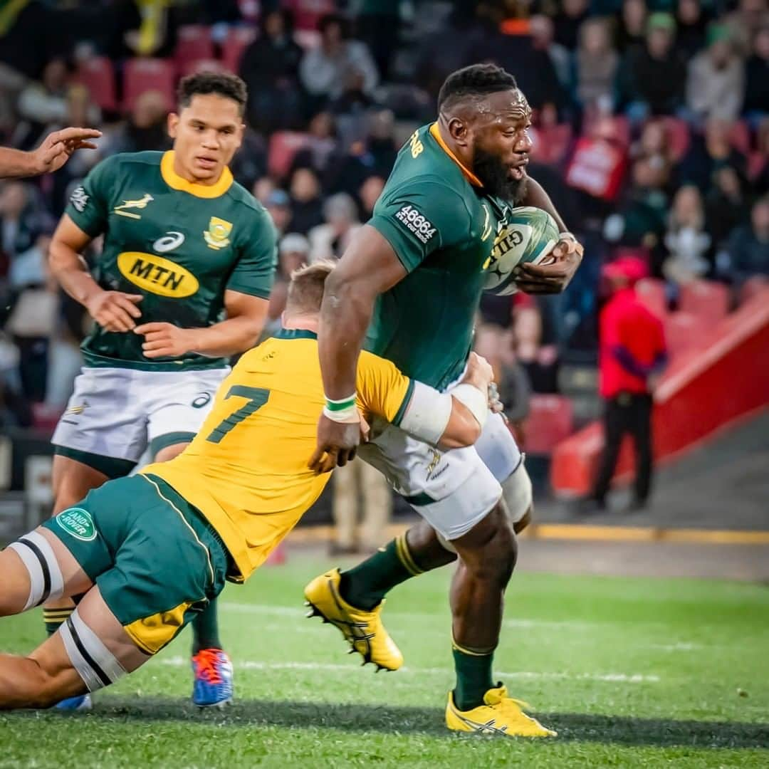 ラグビー南アフリカ代表さんのインスタグラム写真 - (ラグビー南アフリカ代表Instagram)「Springbok Historic Moments:   In 2019, the Boks beat Australia in the opening round of the Castle Lager Rugby Championship.   What was your favourite victory over the Wallabies in the last 20 years?  #StrongerTogether @mtnza」10月13日 14時31分 - bokrugby