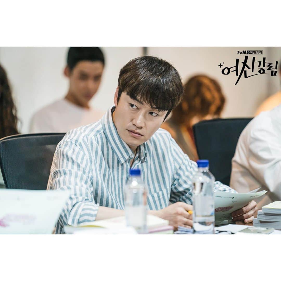 tvN DRAMA【韓国】さんのインスタグラム写真 - (tvN DRAMA【韓国】Instagram)「대본 리딩 현장부터 느껴지는 찰떡 호흡☺️ 배우들은 지금 캐릭터로 변신중!✨  자존감 회복 로맨틱 코미디 <여신강림>  12월 tvN 첫 방송🌸  #tvN #새수목드라마 #여신강림 #문가영 #차은우 #황인엽 #박유나 #박호산 #장혜진 #임세미 #김민기 #박현정 #오의식 #김병춘」10月13日 14時43分 - tvn_drama