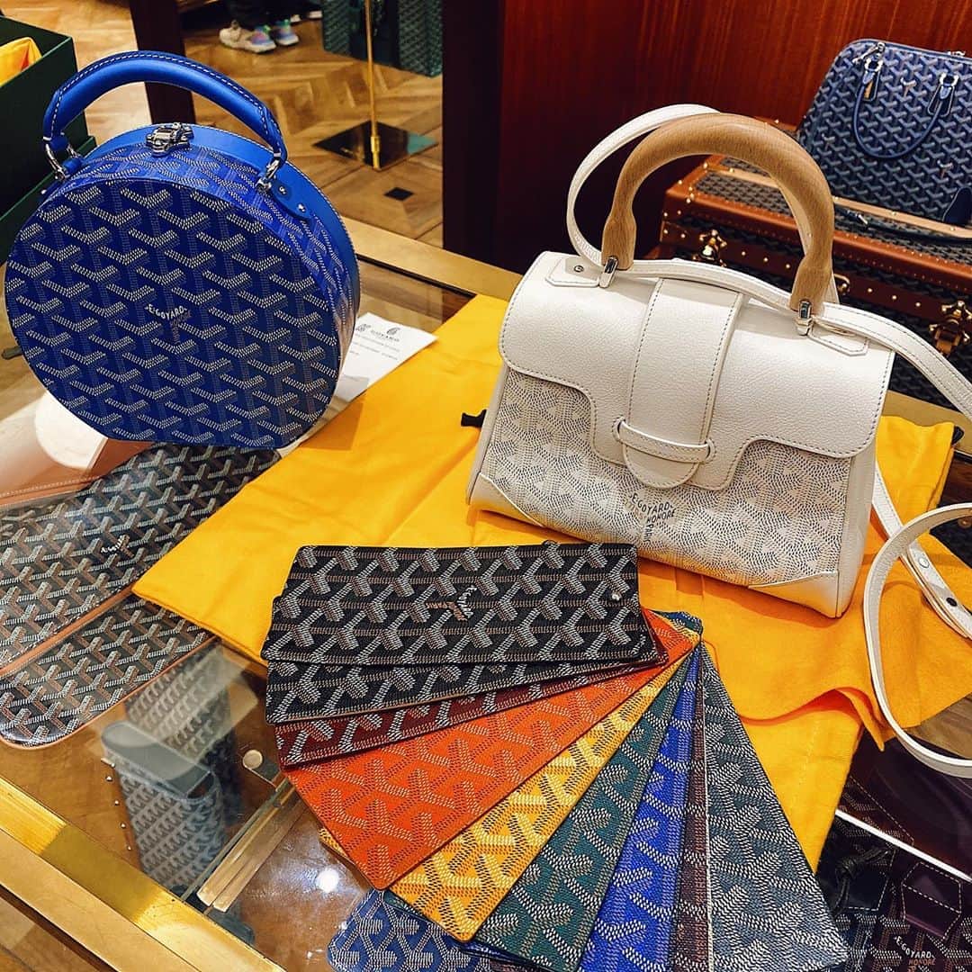 イェリさんのインスタグラム写真 - (イェリInstagram)「♥︎ #Goyard」10月13日 15時27分 - blank9_yerim