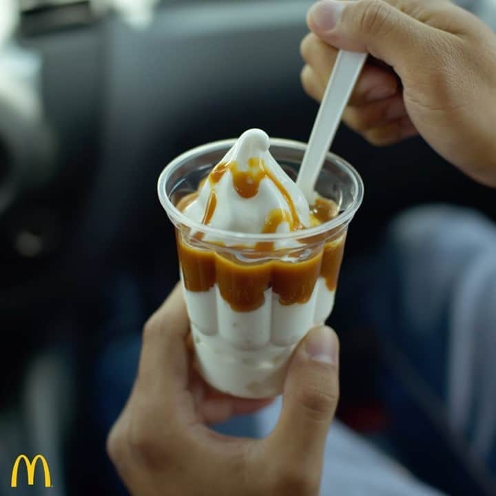 McDonald's Philippinesさんのインスタグラム写真 - (McDonald's PhilippinesInstagram)「Congrats! You’re done for the day. Give yourself a well-deserved Hot Caramel Sundae after a long day’s work. 🧡  Grab one now via McDelivery PH or call 8888-6236 (for NCR). You can also order via Drive-Thru, Take Out, Pick-Up, or Dine-In.」10月13日 16時58分 - mcdo_ph