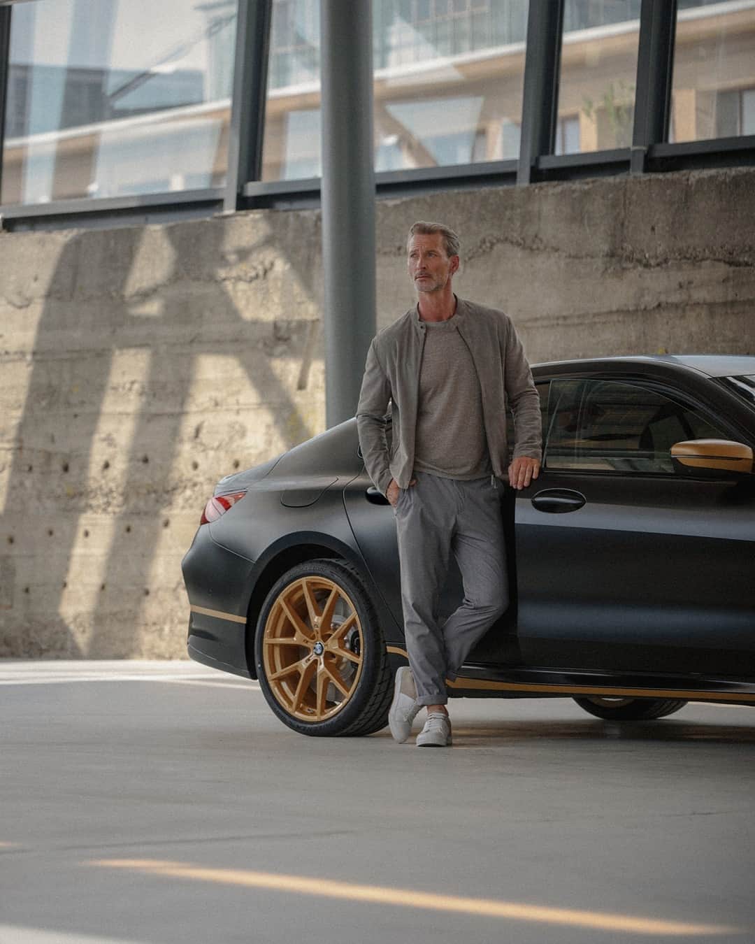 BMWのインスタグラム：「Yes, you are posing with the right company.  The BMW 8 Series Golden Thunder Edition. #THE8 #BMW #8Series __ BMW M850i xDrive Gran Coupé: Fuel consumption in l/100 km (combined): 10.0–9.9. CO2 emissions in g/km (combined): 229–226. Further information: www.bmw.com/disclaimer.  Acceleration (0-100 km/h): 3.9 s. Power: 390 kW, 530 hp, 750 Nm. Top speed (limited): 250 km/h.」