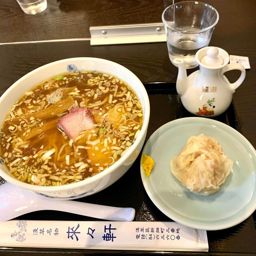 高嶋政宏さんのインスタグラム写真 - (高嶋政宏Instagram)「新横浜ラーメン博物館にて 支那そば屋さんによる來々軒再現を頂く！ 沁みた〜(涙)  #masahirotakashima #新横浜ラーメン博物館 #浅草來々軒 #佐野しおりさん #神奈川県」10月13日 18時01分 - starless1029