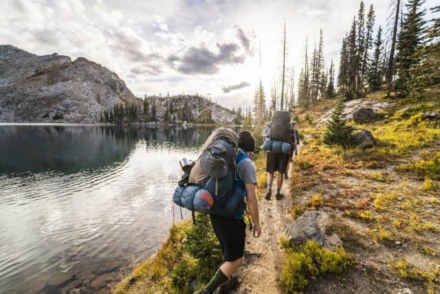 ケルティさんのインスタグラム写真 - (ケルティInstagram)「Shoulder season backpacking is really all about compromise—trade in the promise of near-perfect weather for emptier trails and easier reservations. We’ve rounded up our best autumn backpacking tips, including where to go, what to bring…and how to stay cozy during those cold nights. Link in bio. ⁠ ⁠ 📷: @twm_photo⁠ ⁠ #builtforplay #keltybuilt #backpacking #leafpeeping」10月14日 4時02分 - keltyusa