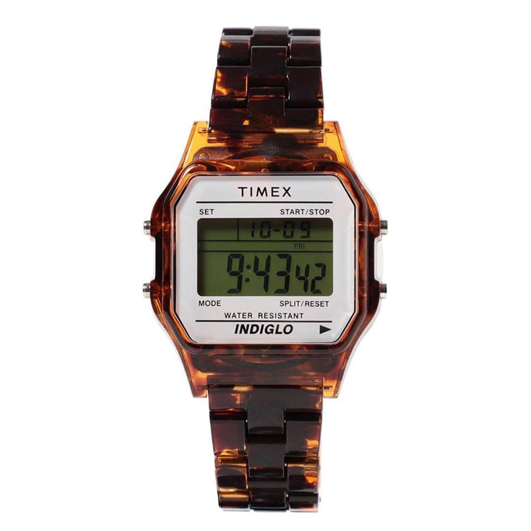 HYPEBEASTさんのインスタグラム写真 - (HYPEBEASTInstagram)「@hypebeaststyle: @beams_official has teamed up with @timex for a sleek collection of tortoiseshell watches. The collaboration includes riffs on the classic three-needle Timex Camper and the Timex Classics Digital, available with a black watch face through BEAMS and a white colorway through BEAMS BOY. Both models offer 3 ATM water resistance, with 10mm case thickness and 16mm lug width. The digital watch also includes the Timex Indiglo night light. The tortoiseshell bracelet on each model has slightly different coloring, making every watch a one-of-a-kind statement piece. Reserve one now via BEAMS for approximately $141 USD.⁠⠀ Photo: BEAMS」10月14日 4時05分 - hypebeast