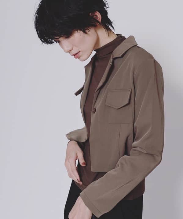 平山奈美のインスタグラム：「ph @ryosuke_misawa_53  hm @ryohei_katsuma  sty @emilie.58m   #ショート丈 #ジャケット #秋服 #ショートヘア #ショートヘアアレンジ #ママ #ママコーデ #ブラウンコーデ」