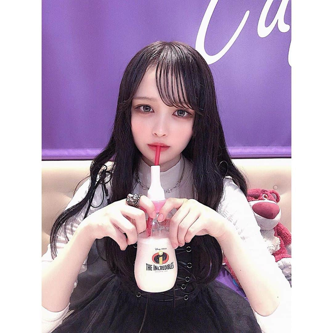 池田菜々（ななちゃむ ）さんのインスタグラム写真 - (池田菜々（ななちゃむ ）Instagram)「🖤ピクサーフェスト🖤 ジャックジャックのスムージー ダッシュ好きだろ！って言われるけど ジャックジャックが好き☺️」10月13日 20時02分 - altms_10_