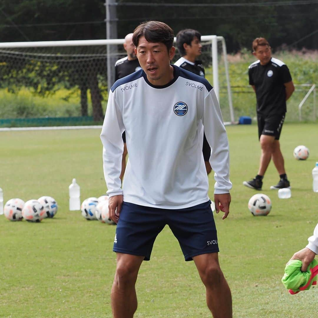 FC町田ゼルビアさんのインスタグラム写真 - (FC町田ゼルビアInstagram)「本日のトレーニングフォト(10枚)👟⚽️ スワイプしてね→📸 . 🗓10月13日(火) 1️⃣ #髙江麗央 2️⃣ #下坂晃城 3️⃣ #吉尾海夏 4️⃣ #深津康太 5️⃣ #井上裕大 6️⃣ #ドリアンバブンスキー 7️⃣ #青木義孝 8️⃣ #ノリエガエリック 9️⃣ #橋村龍ジョセフ 🔟 #晴山岬  #FC町田ゼルビア #zelvia #Jリーグ #サッカー #スポーツ #soccer #football #jleague #町田 #svolme #トレーニング #イケメン」10月13日 20時07分 - fcmachidazelvia