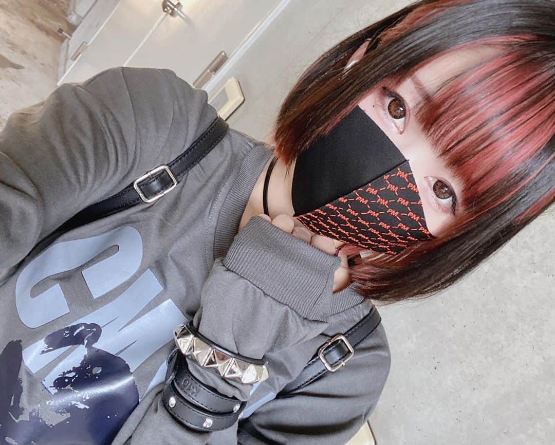 霧宮てんのインスタグラム：「フォロワーさんのこと知りたいです！ 自己紹介下さい(*'ω'*)⭐️」