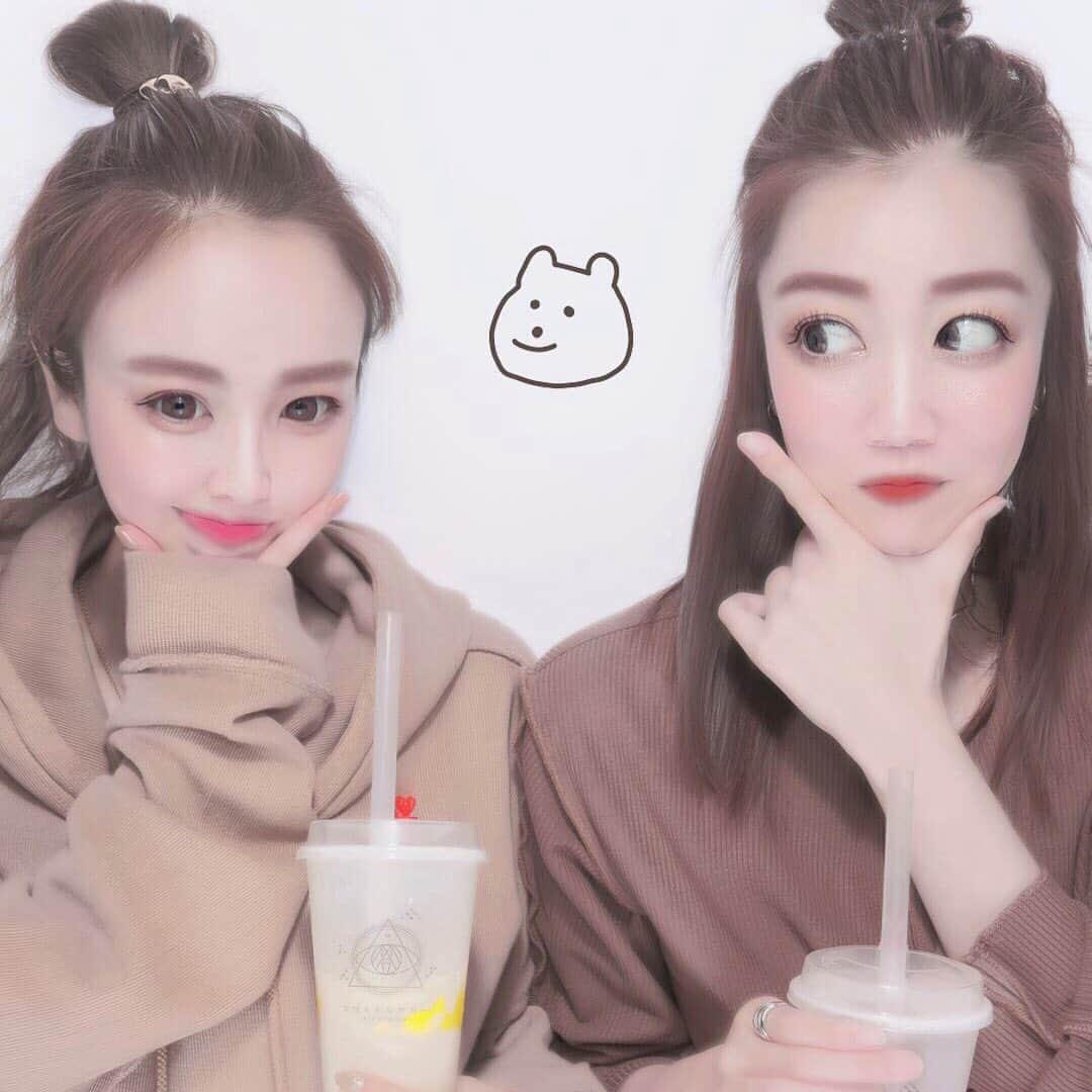 HIKARIのインスタグラム：「.﻿ ﻿ 🤔🍛🐼🥟🥤🥑✌🏾﻿ ﻿ ﻿ 美味しいもんいっぱい食べてるとき ピカイチで幸せです。 #発言でぶ  この日ばかりは 光と同じ量食べてたあにゃ。 はなまるあげる💮」