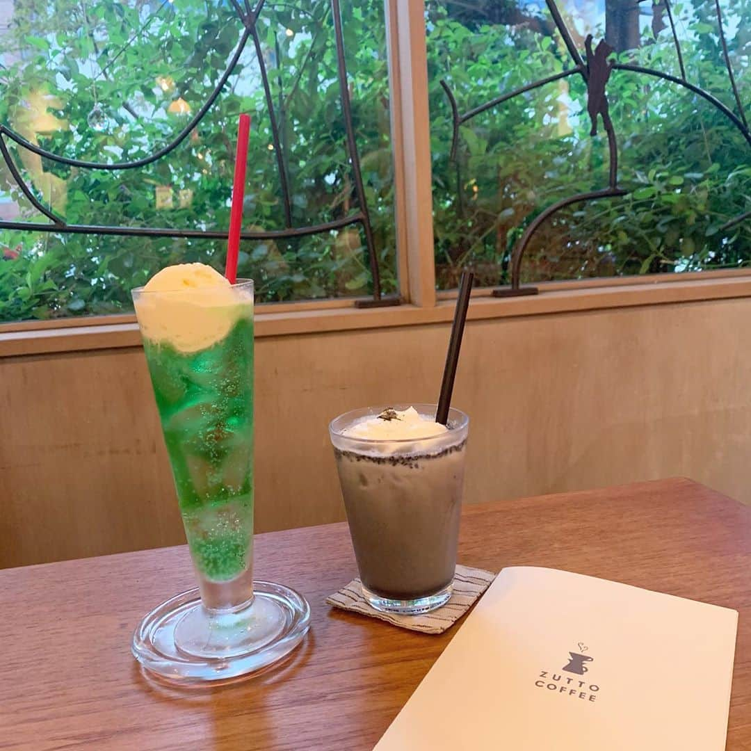 KANAKAさんのインスタグラム写真 - (KANAKAInstagram)「📍ZUTTO COFFEE  めろんそーだとごまきなこなんとか🍈♡  #zutto #zuttocoffee #大阪カフェ #北摂カフェ #メロンソーダ #淡色女子 #canikafe #canikafe_osaka」10月13日 20時31分 - canika_1111